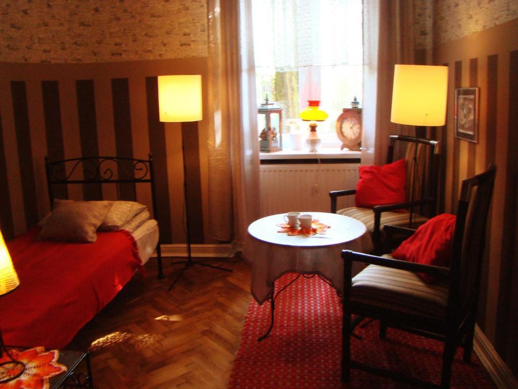 Hostelik Wiktorianski Lodź Bagian luar foto