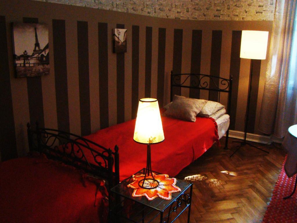 Hostelik Wiktorianski Lodź Bagian luar foto